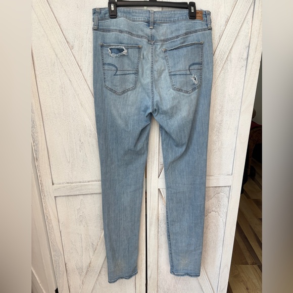 American Eagle High Rise Straight Jeans Women’s 14 X-Long Light Wash Distressed - Picture 3 of 11